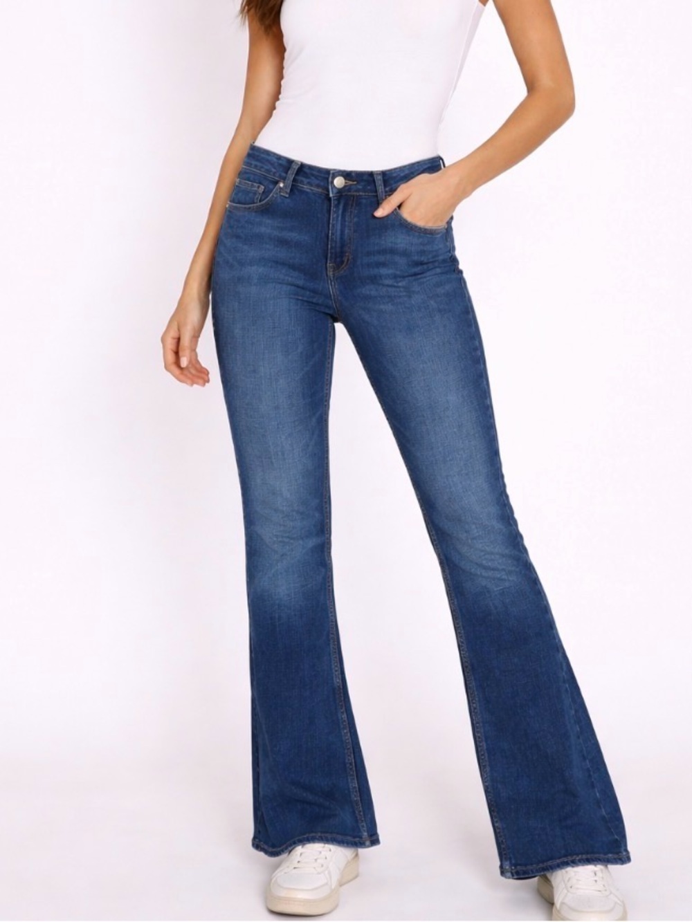 The Silver Jeans CO medium wash SZ 31" X 29" stretch bootcut